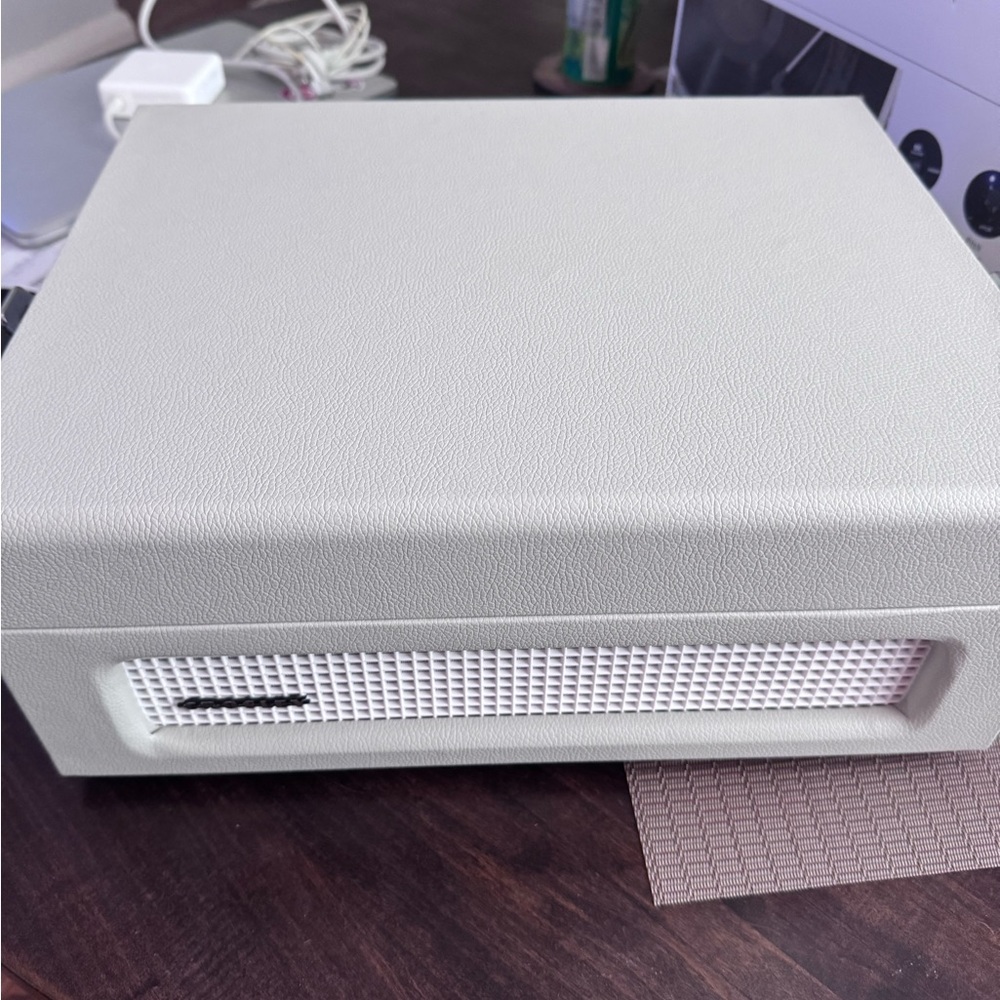 Crosley Suitcase Player